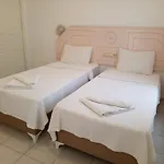 Aparthotel Pembe Koesk 3*