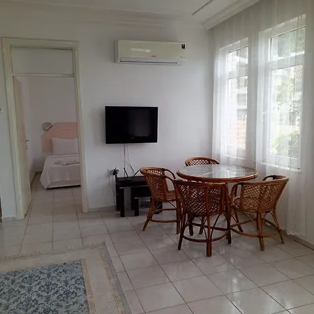 Pembe Köşk Apart Apart Otel